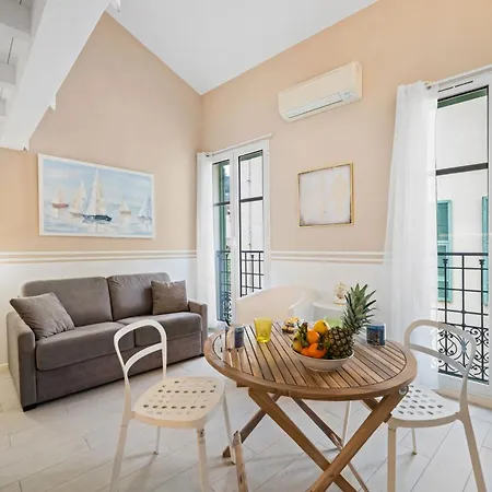 Apartment Carla - Hyper Centre - Climatisation - Wifi *